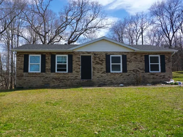 8022 Rosewood Dr, Ashland, KY 41102
