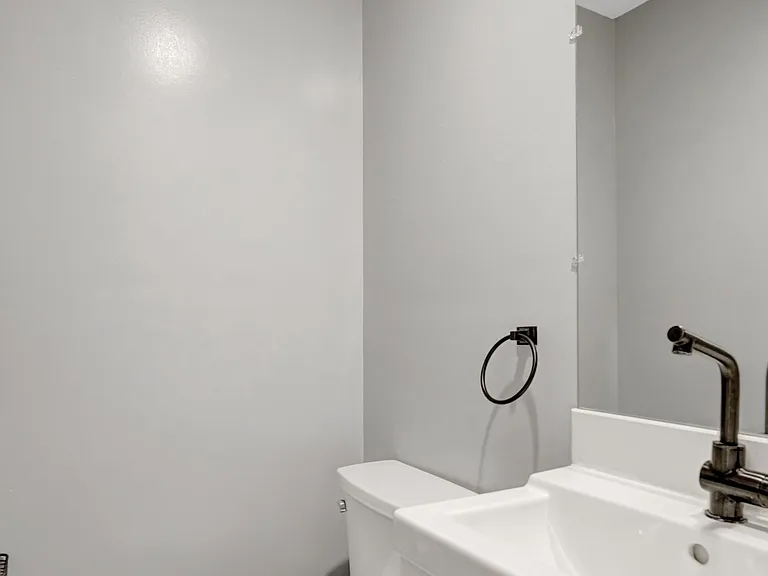 7217 Reservation Dr — Photo 13