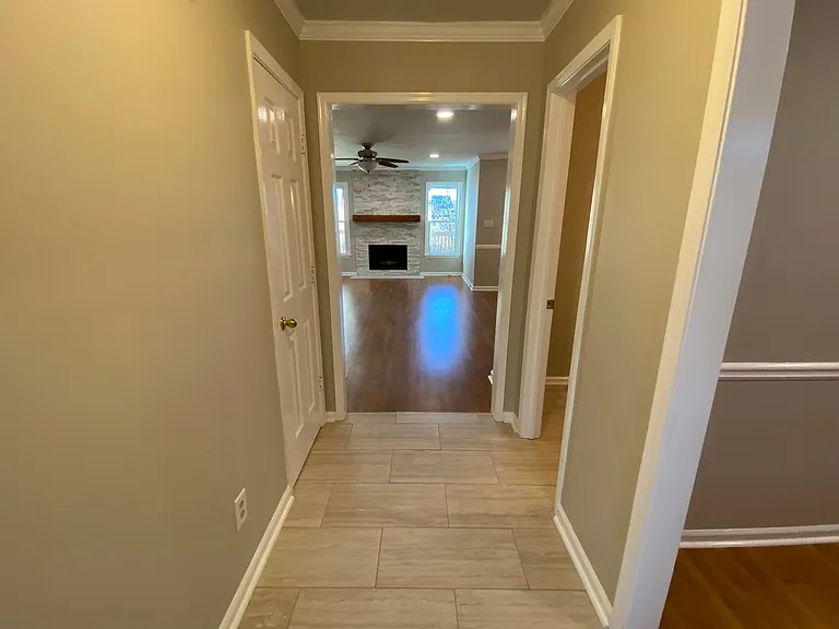 1435 Old Virginia Ct SE — Photo 6
