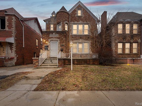 2nd image of 4066 Tyler St