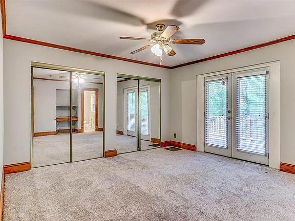 4th image of 614 Crestwood Dr