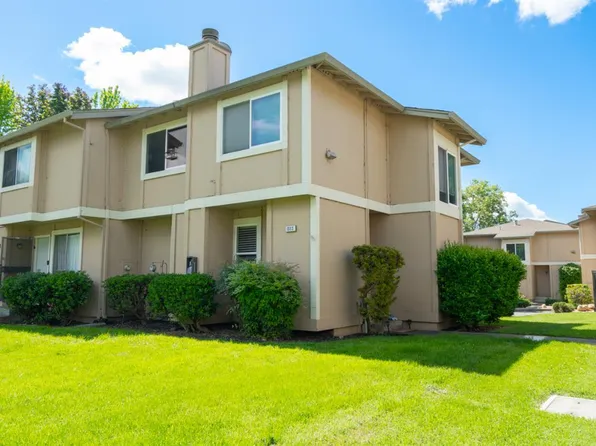 1333 Gold Way, Rohnert Park, CA 94928
