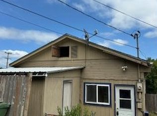 63693 Woodstock Rd, Coos Bay, OR 97420