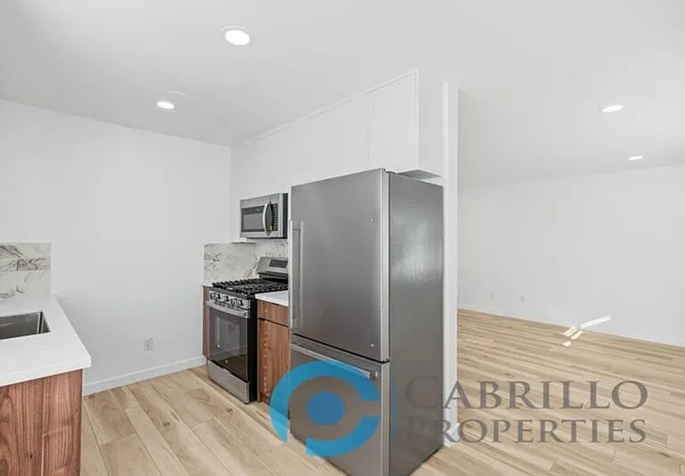 4669 34th St #1 — Photo 1