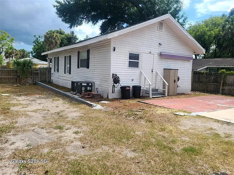 2220 E 17th Ave — Photo 14