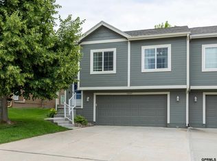 16405 Camden Ave, Omaha, NE 68116
