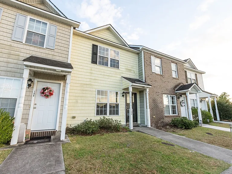 104 Streamwood Dr — Photo 46