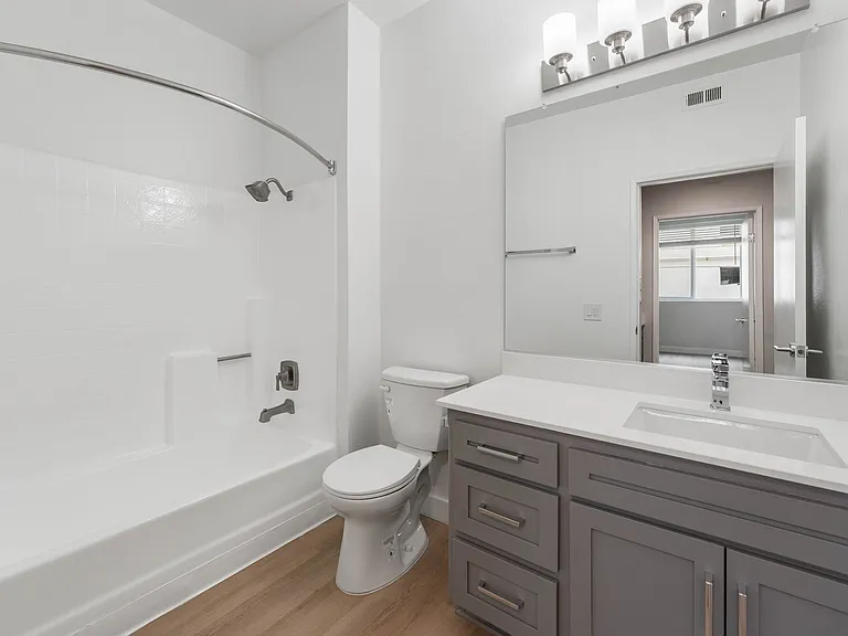 Veda Luxury Apartments — Photo 38