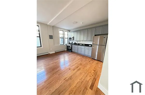 Building Photo - 10647 Sutphin Blvd #2FT
