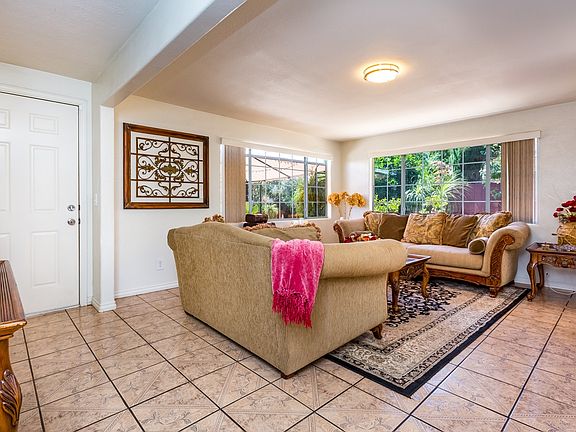 5th image of 603 N Citrus Ave