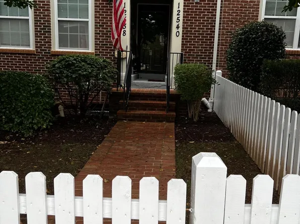 12540 Horseshoe Bend Cir #250, Clarksburg, MD 20871