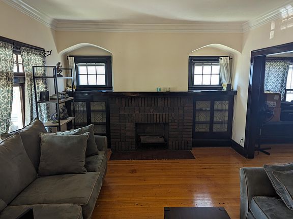 3rd image of 2203 Lincoln Ave