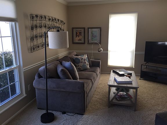 2nd image of 2590 Jefferson Pl Unit C