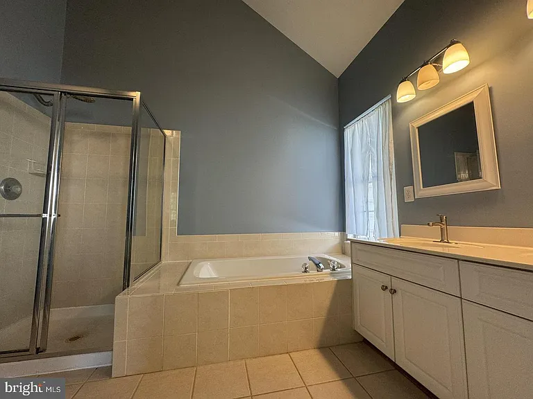 4741 Thornbury Dr — Photo 11
