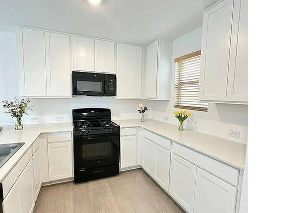 4th image of 3012 Campeiro Ave