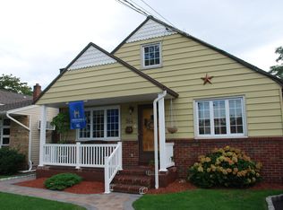 264 New St, Lyndhurst, NJ 07071