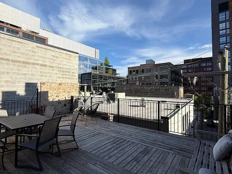 1111 W Randolph St #2 — Photo 33