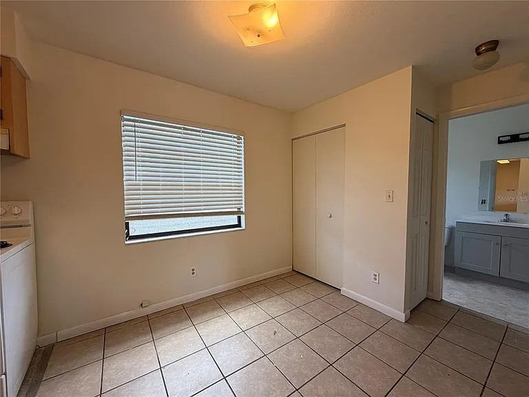 2117 Citrus Blvd #4 — Photo 4
