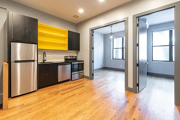 Rented by Lodger Corp | media 17