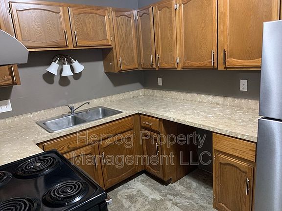 2nd image of 407 W Fir Ave #16
