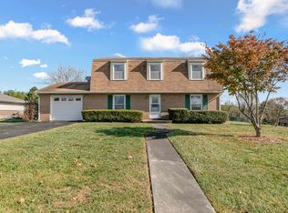 1230 Crest View Dr, Wytheville, VA