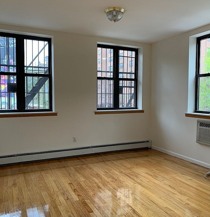 1st image of 219 Eldridge St #2A