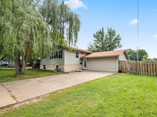 543 5th Ave NW, Cambridge, MN 55008