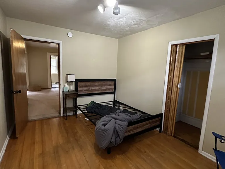 440 Summit Ave — Photo 10