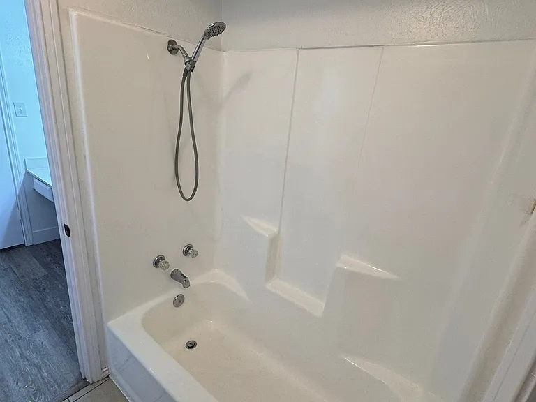 109 Misty Ct — Photo 17