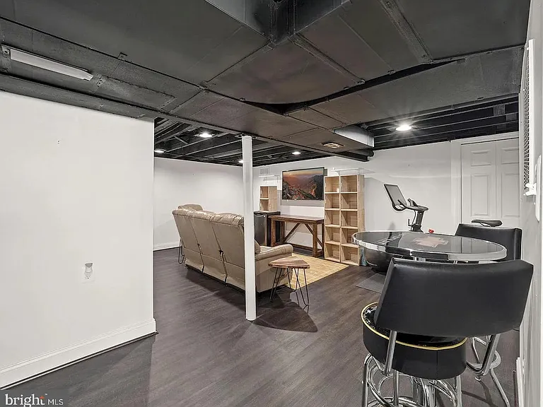 2605 Arcola Ave — Photo 24