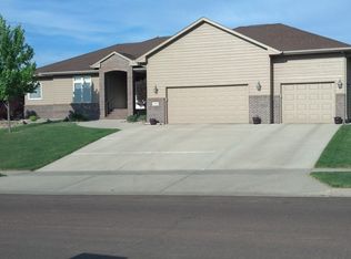 5604 S Josh Wyatt Dr, Sioux Falls, SD 57108