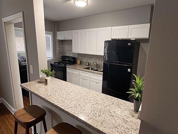 5th image of 1534 E Cold Spring Ln #4