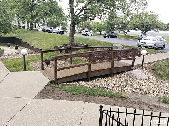 5th image of 2705 W Willowlake Dr APT 81