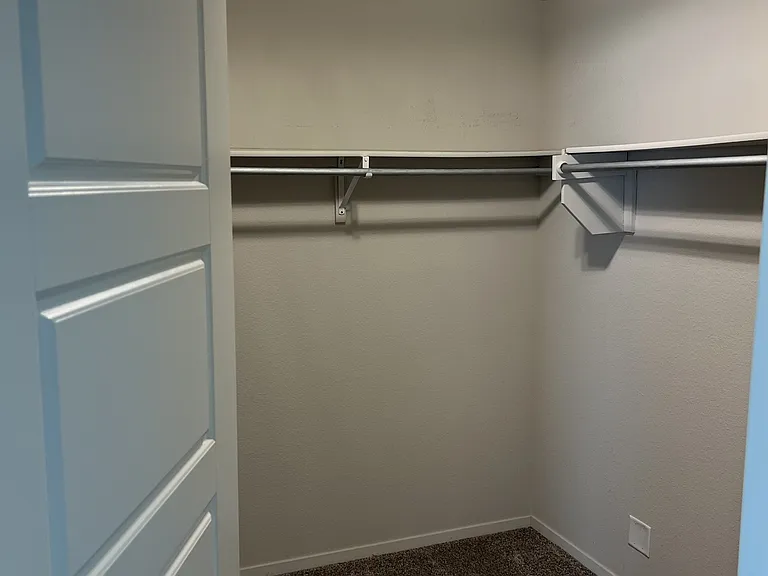 2615 W Baton Rouge Pl — Photo 23