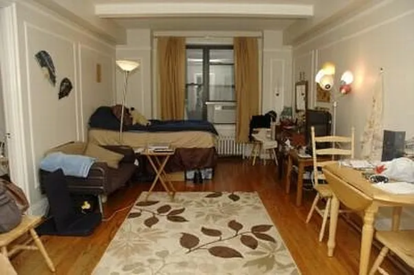 Sold by Maxwell Jacobs | media 8