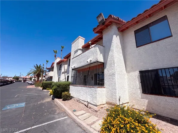 1701 E Katie Ave APT 83, Las Vegas, NV 89119