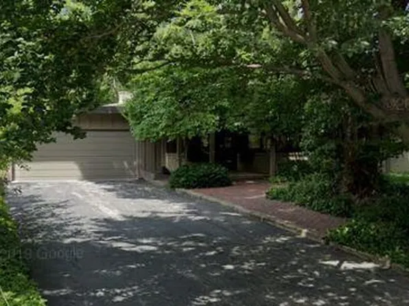 9097 North Bayside DRIVE, Bayside, WI 53217