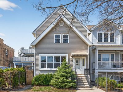 3914 N Mozart St, Chicago, IL, 60618