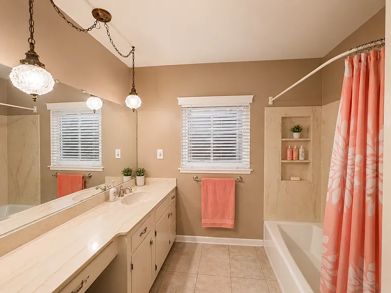 1522 Randall St — Photo 30