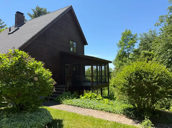 (undisclosed Address), Saint George, VT 05495