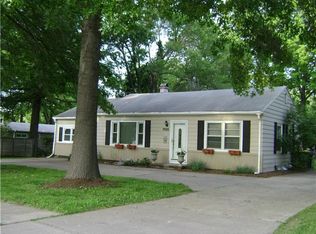 7525 Hardy St, Overland Park, KS 66204