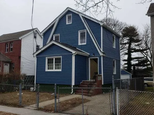 19520 122nd Ave, Springfield Gardens, NY 11413