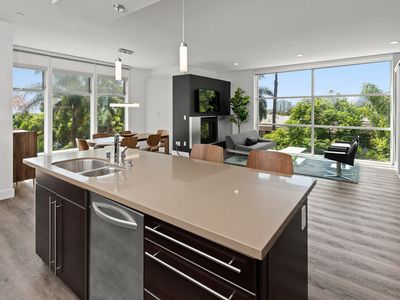 1250 N Harper Ave UNIT 413, West Hollywood, CA, 90046