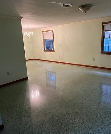 3rd image of 5410 Pratt Dr