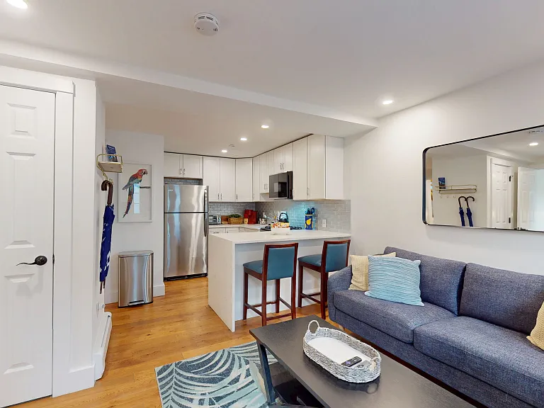 36 Montgomery St — Photo 4