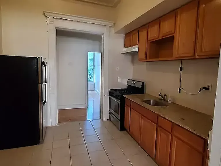 748 Lincoln Pl #3 — Photo 3