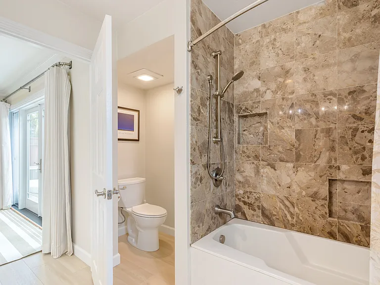49 Antigua Ct — Photo 25