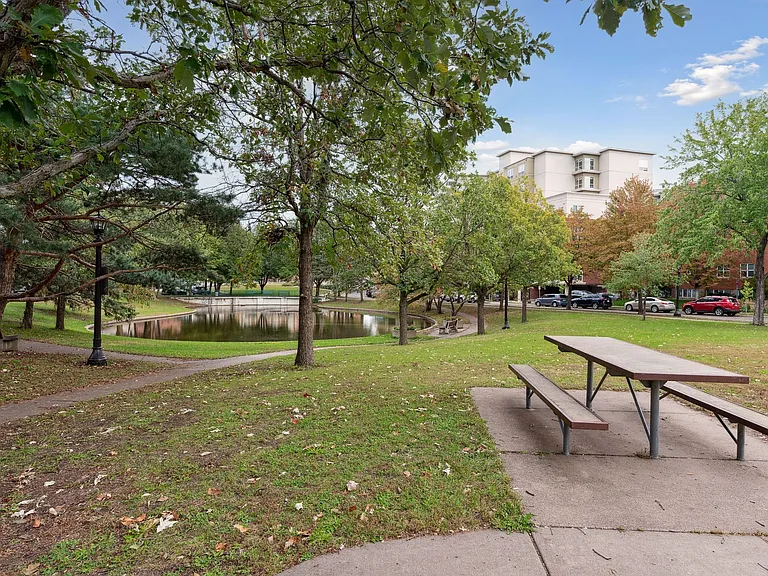 Classic, Hilltop Building Nestled Among Old Oak Trees, Right on Iris Park! — Photo 13