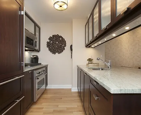 Sold by BLU Real Estate | media 26