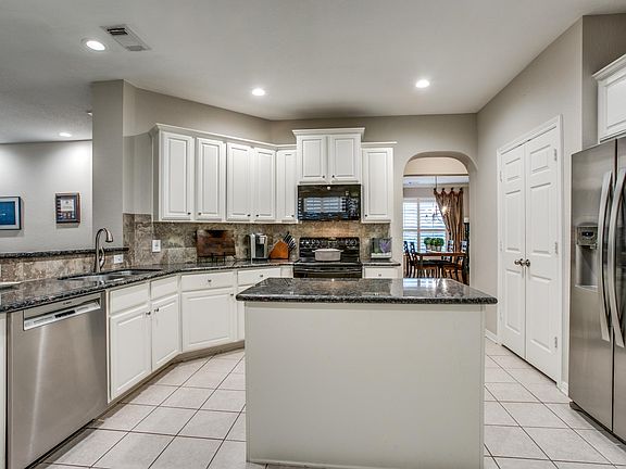 4th image of 21226 Willow Glade Dr